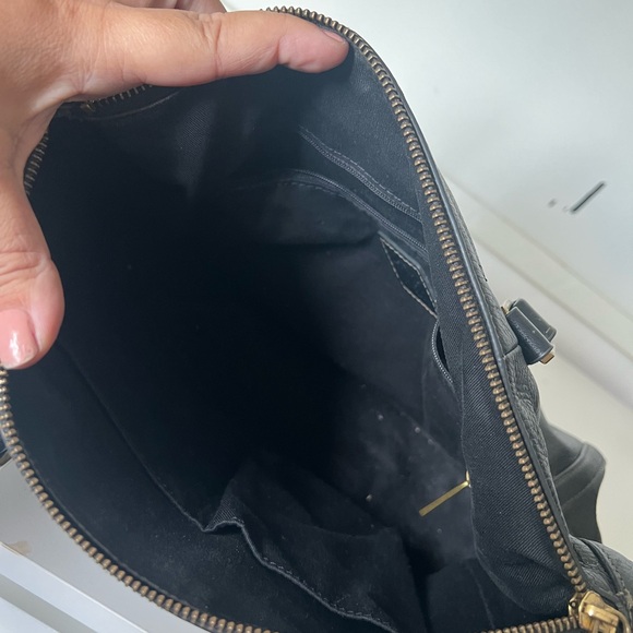 Fossil Black Leather Bag with Gold Zipper - Picture 5 of 6